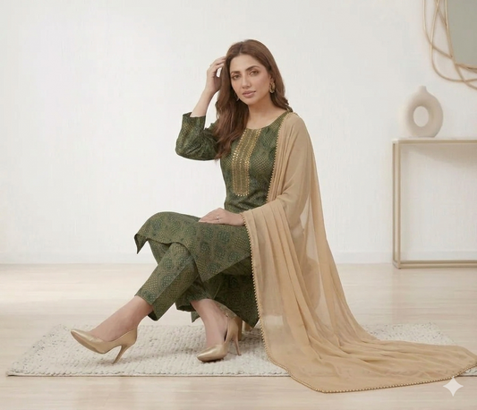 Green Printed Linen 3Pcs Women Suit with Chiffon Dupatta 5 in stock